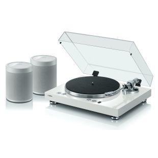 MusicCast Vinyl 500 Wireless Turntable with 2x MusicCast 20 Wireless Speakers