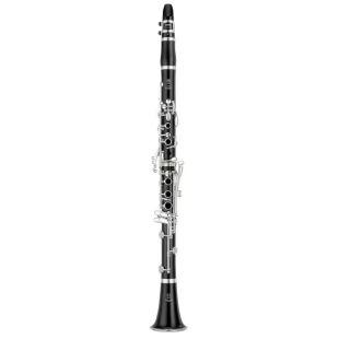 YCL-450 Bb Clarinet With Grenadilla body and silver-plated keys and ligature