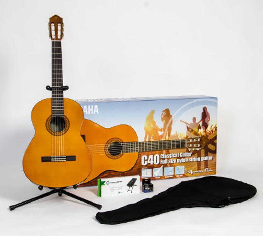 C40II Classical Guitar Performance Package