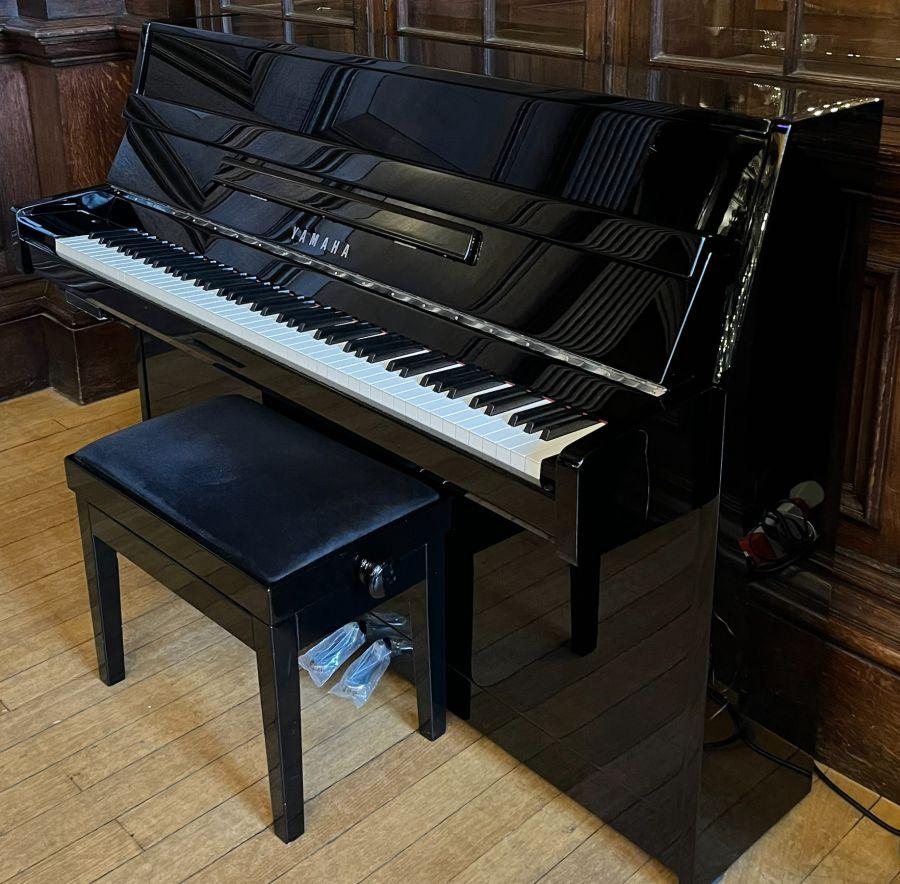 b1 SC3 Silent Upright Piano