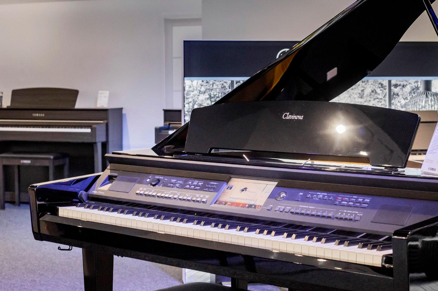 Photo of a CVP-709GP Digital Piano in the Yamaha Music London Store