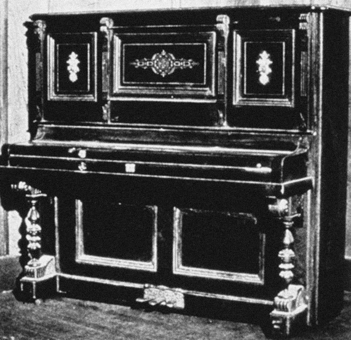 Yamaha upright piano built in 1900